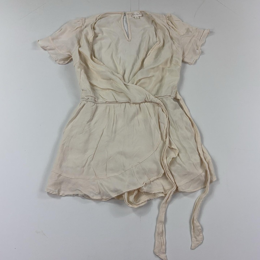 Love & Threads Womens S Ivory Wrap Romper Ruffle Sleeve Tie Waist Rayon Chic